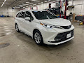 2024 Toyota Sienna Platinum