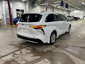 2024 Toyota Sienna Platinum