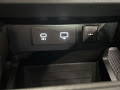 2024 Land Rover Defender 130 X-Dynamic SE