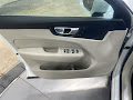 2021 Volvo XC60 T5 Momentum