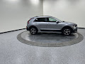 2023 Kia Niro SX