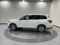 2017 Nissan Pathfinder SV
