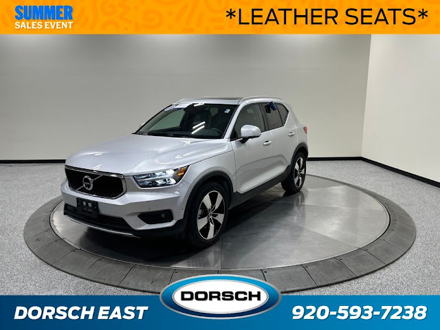 2019 Volvo XC40 Momentum