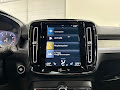2022 Volvo XC40 Momentum