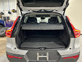 2022 Volvo XC40 Momentum