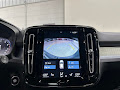 2022 Volvo XC40 Momentum